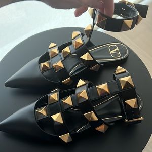 Valentino Rockstud Flats - Worn Once - flawless condition
